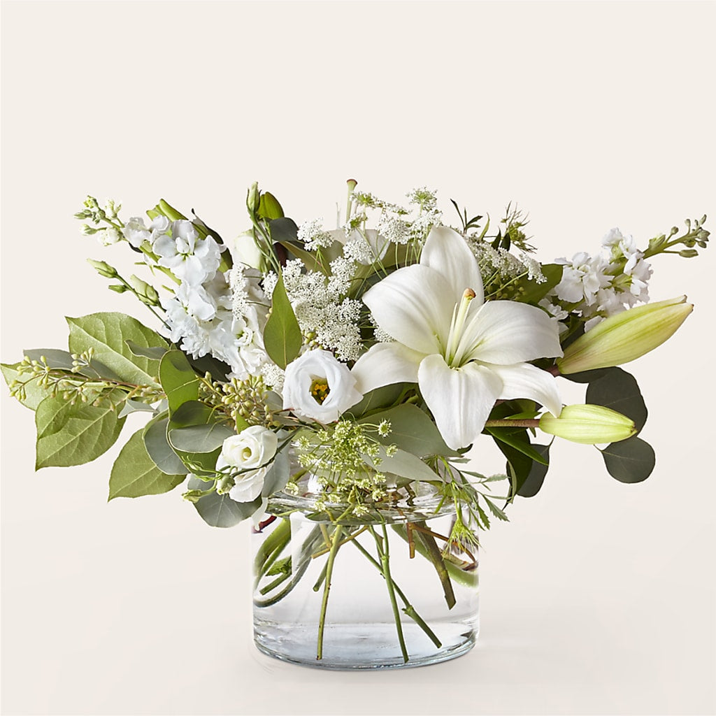 Alluring Elegance Bouquet – VACHA'S FOREST FLOWERS, Oak Forest IL