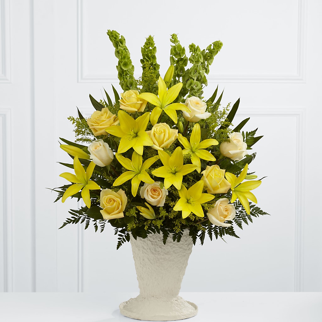 Golden Memories Arrangement – VACHA'S FOREST FLOWERS, Oak Forest IL