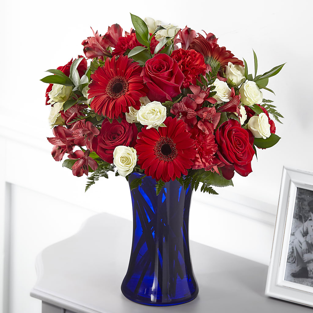 Hearts Embrace Bouquet – VACHA'S FOREST FLOWERS, Oak Forest IL