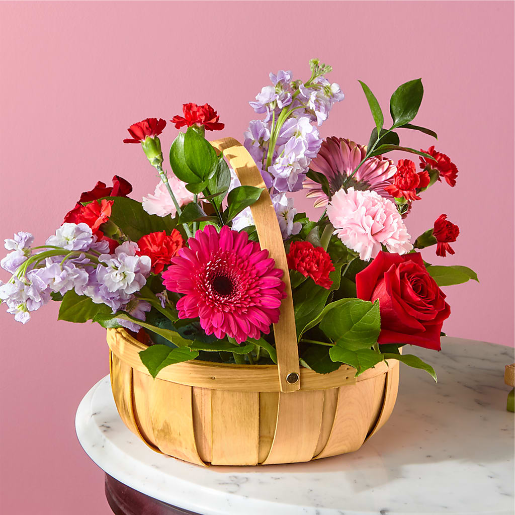 Pink Picnic Basket – VACHA'S FOREST FLOWERS, Oak Forest IL