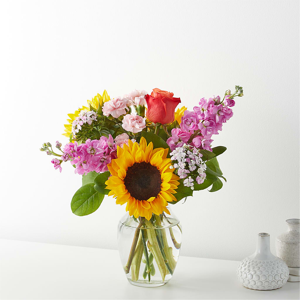 Yellow Brick Road Bouquet – VACHA'S FOREST FLOWERS, Oak Forest IL
