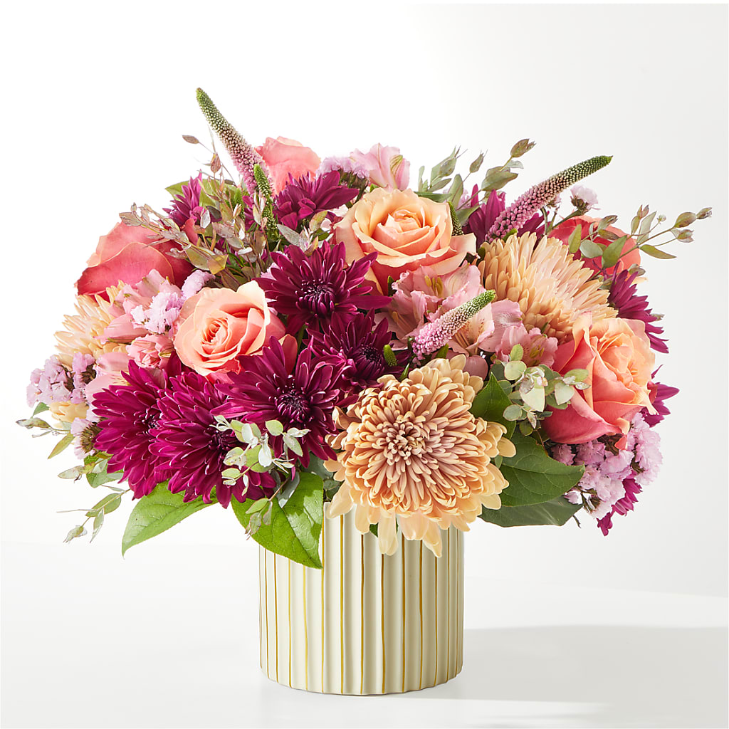 Berry Cobbler Bouquet with Ivory Vase – VACHA'S FOREST FLOWERS, Oak Forest IL