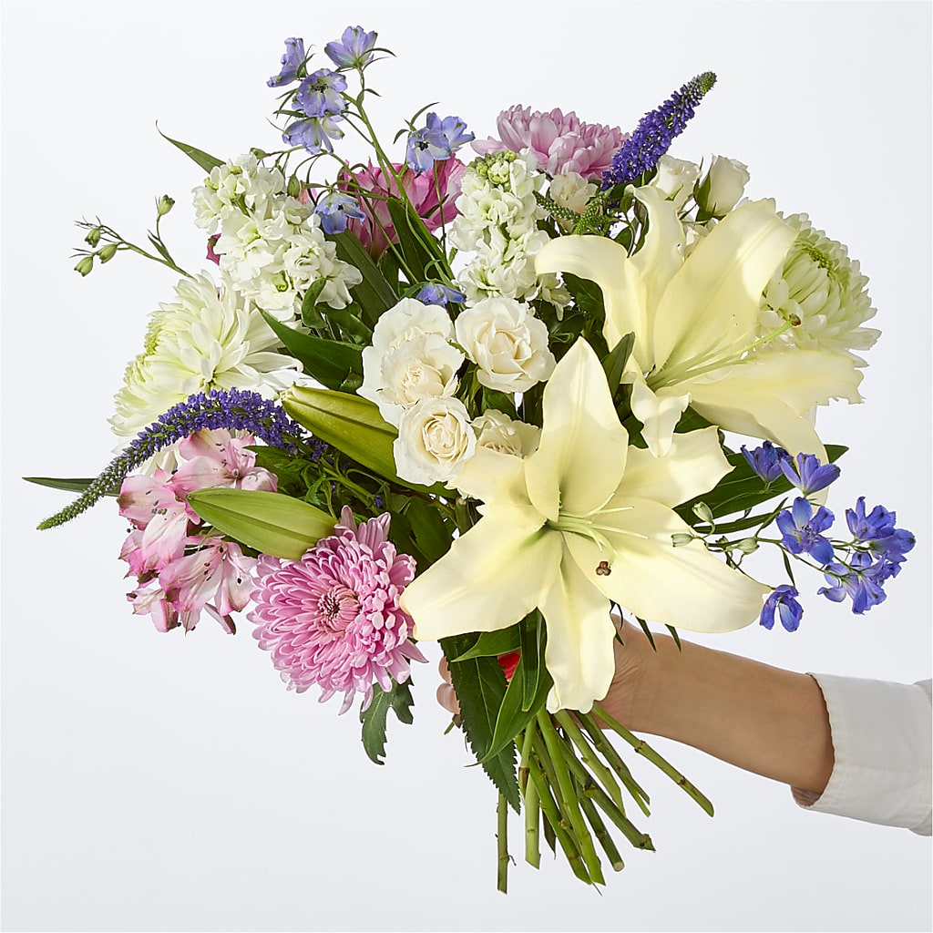 Winter Celebration Bouquet – VACHA'S FOREST FLOWERS, Oak Forest IL