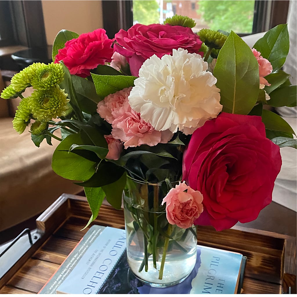 Sweet & Pretty Bouquet – VACHA'S FOREST FLOWERS, Oak Forest IL