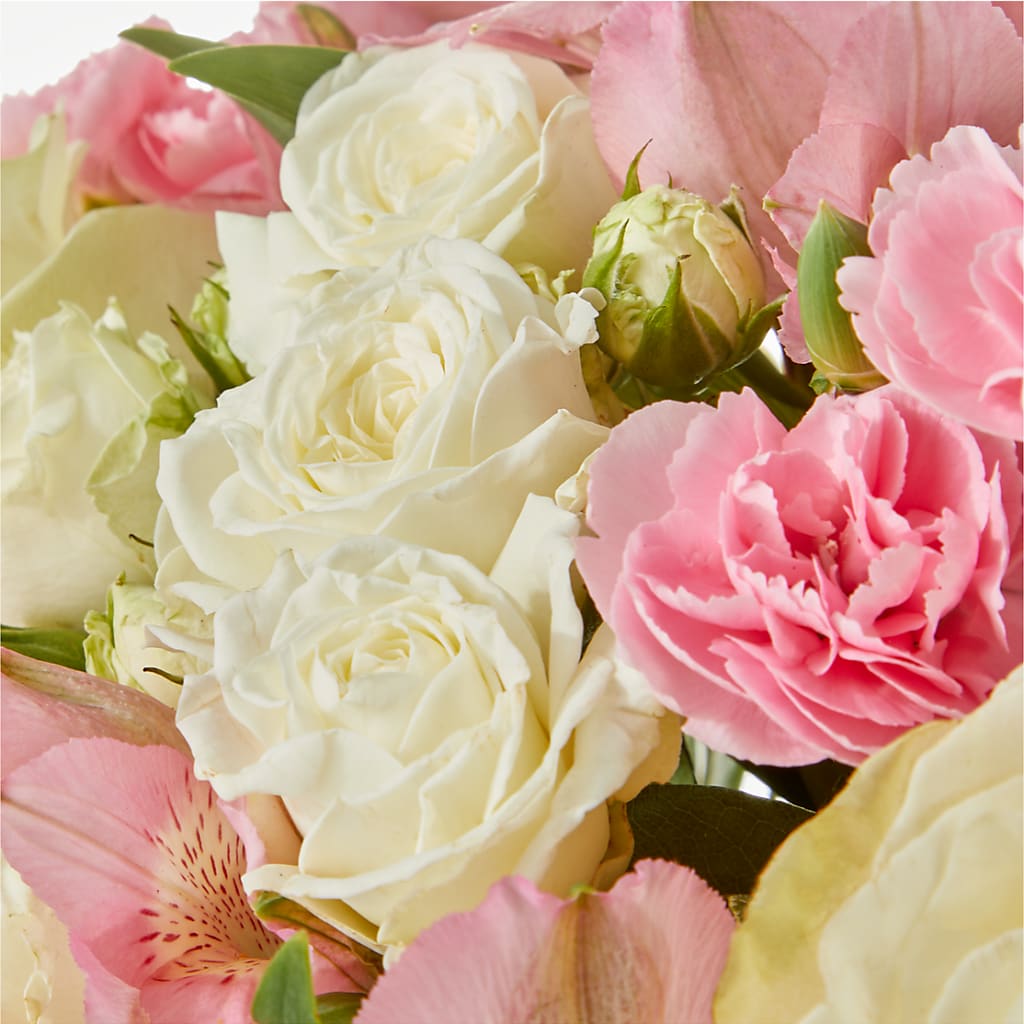 Gentle Healing Bouquet – VACHA'S FOREST FLOWERS, Oak Forest IL