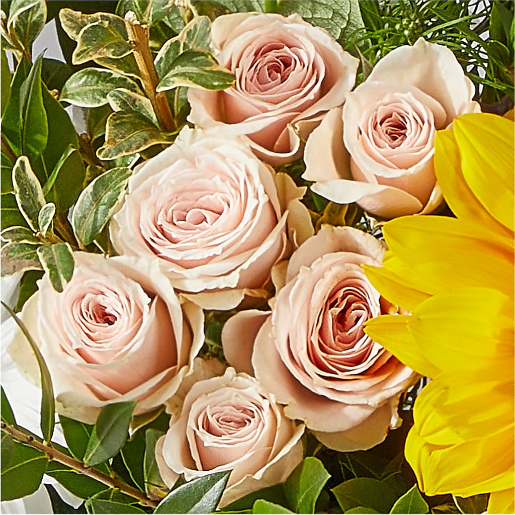 The Good Life Bouquet – VACHA'S FOREST FLOWERS, Oak Forest IL