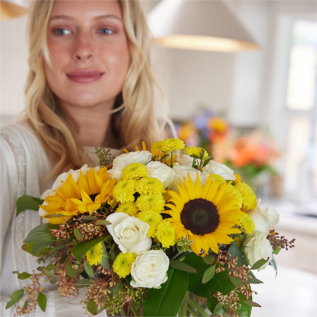 Luminous Morning Bouquet – VACHA'S FOREST FLOWERS, Oak Forest IL