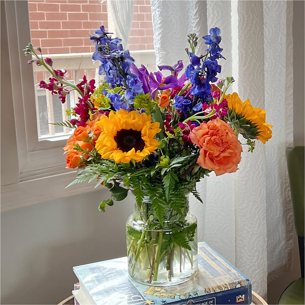 Rays of Life Bouquet – VACHA'S FOREST FLOWERS, Oak Forest IL