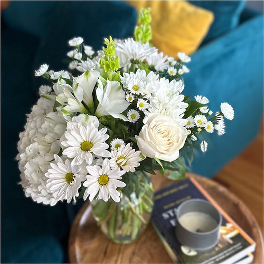 Classic Ivory – A Florist Original – VACHA'S FOREST FLOWERS, Oak Forest IL