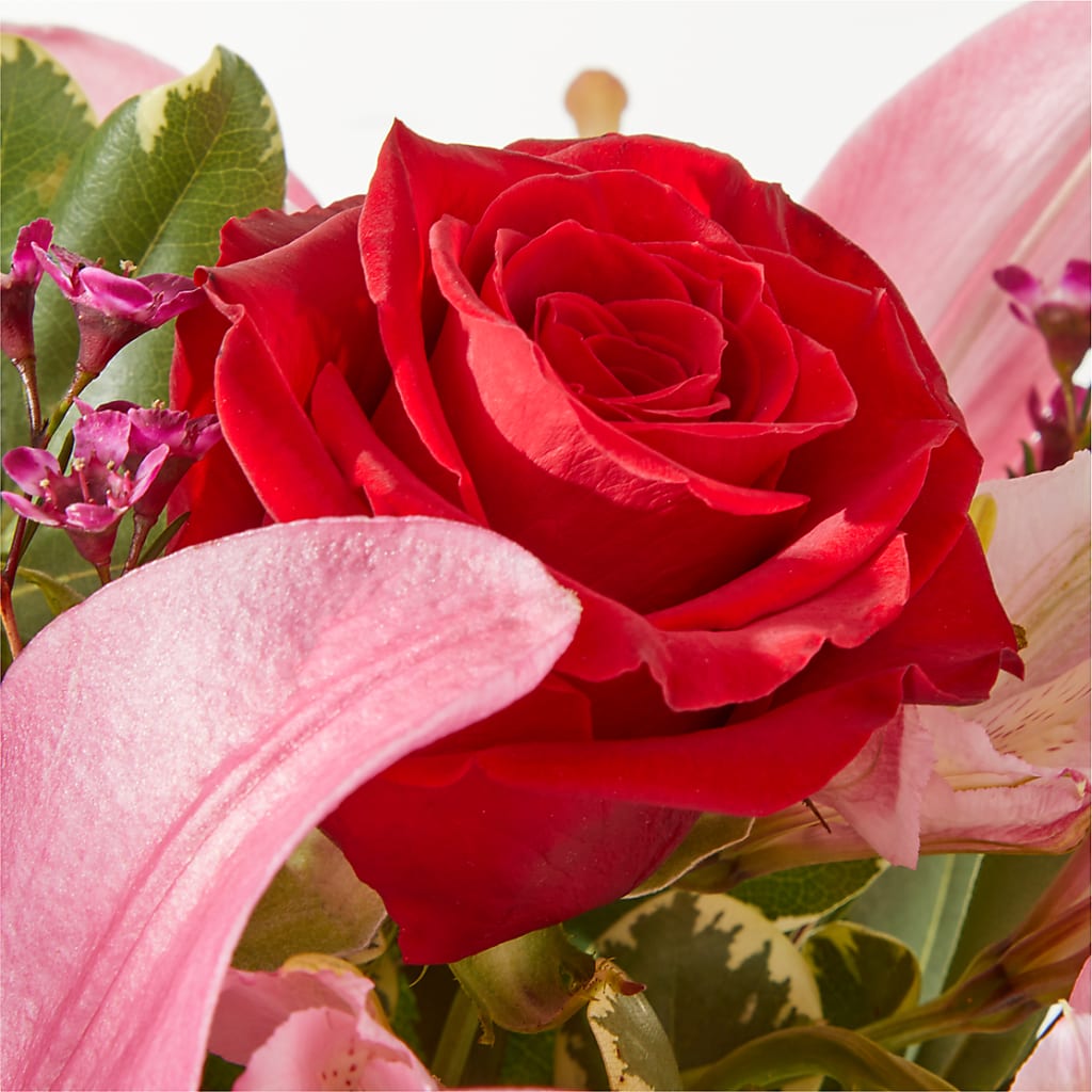 Lucky in Love Bouquet – VACHA'S FOREST FLOWERS, Oak Forest IL