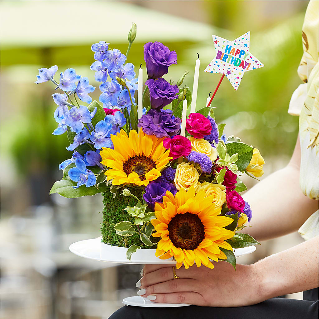 Star of the Day Floral Cake – VACHA'S FOREST FLOWERS, Oak Forest IL