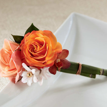 Sunset Dream Boutonniere – VACHA'S FOREST FLOWERS, Oak Forest IL